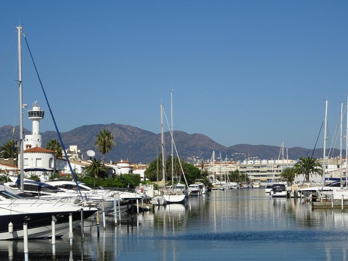 Empuriabrava Apartaments - Nº4 Exterior photo
